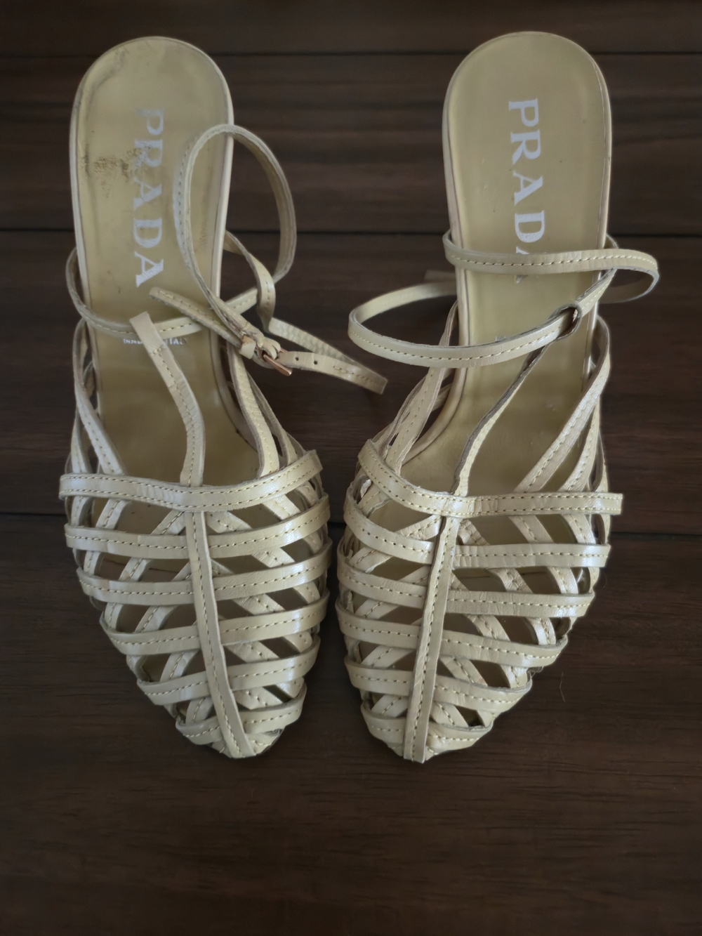 Prada Basket Weave Leather Pumps Made In Italy Rare - Picture 2 of 8